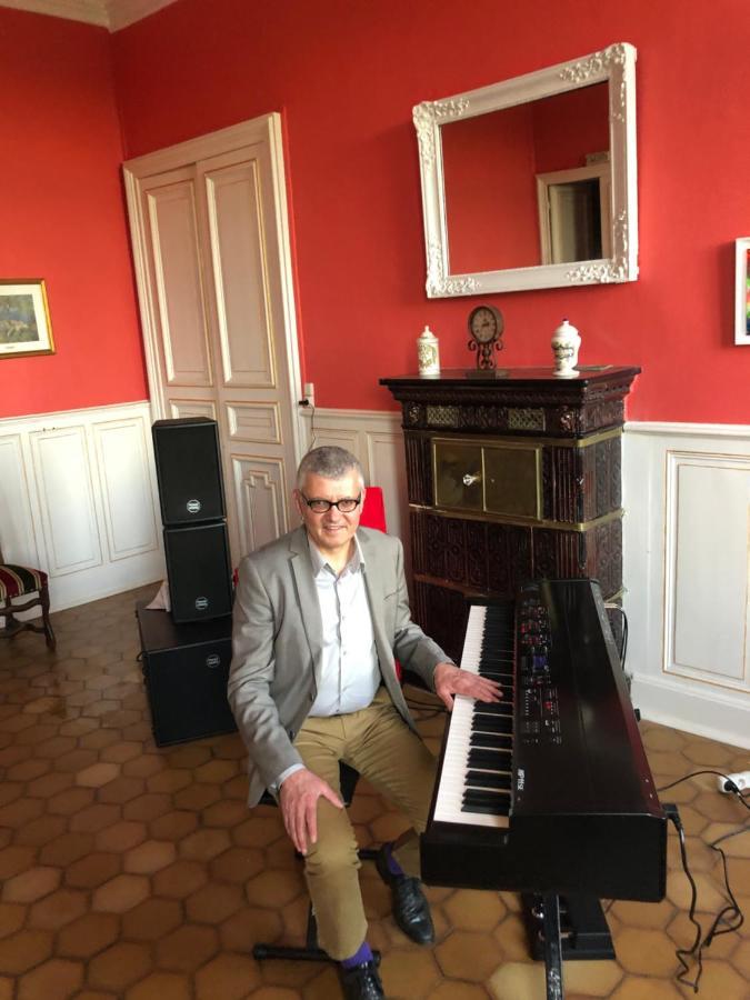 Hotel chambre romantique dans le château de la Bouchatte à Chazemais Extérieur photo